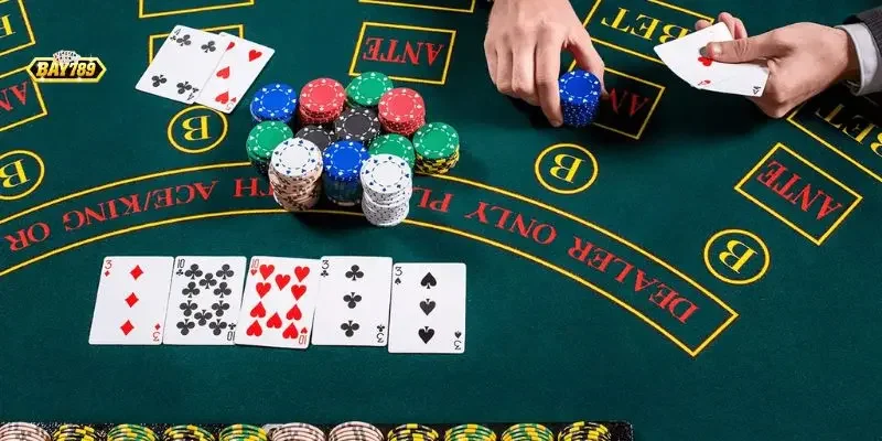  Giao diện bàn cược Poker chuyên nghiệp Bay789 tích hợp công nghệ chống Bot tiêu chuẩn